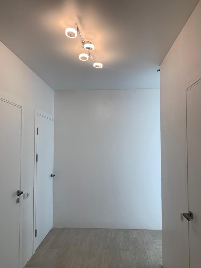 New 3 Rooms Apartment Near The Metro Station Kiev Dış mekan fotoğraf